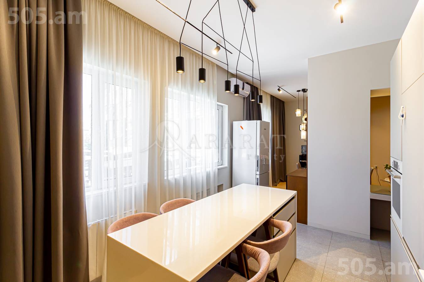 3 bedroom apartment for sale خیابان تومانیان, مرکز شهر ایروان, 152196