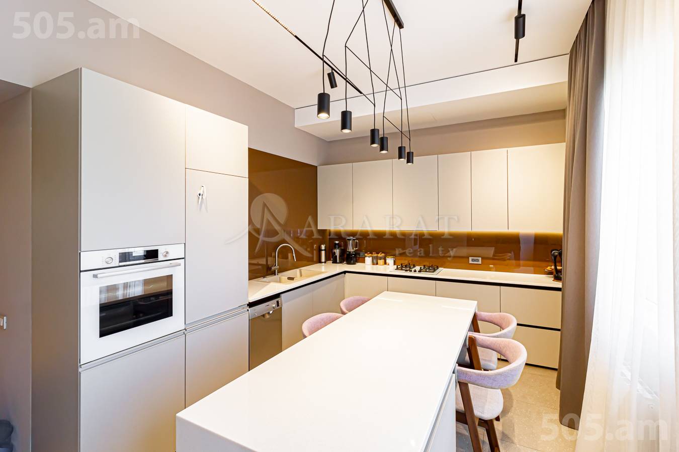 3 bedroom apartment for sale خیابان تومانیان, مرکز شهر ایروان, 152196