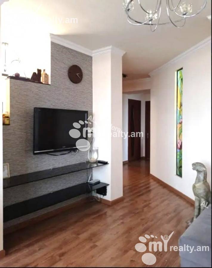 3 սենյականոց բնակարան  Սարյան փող, Կենտրոն Երևան, 149851