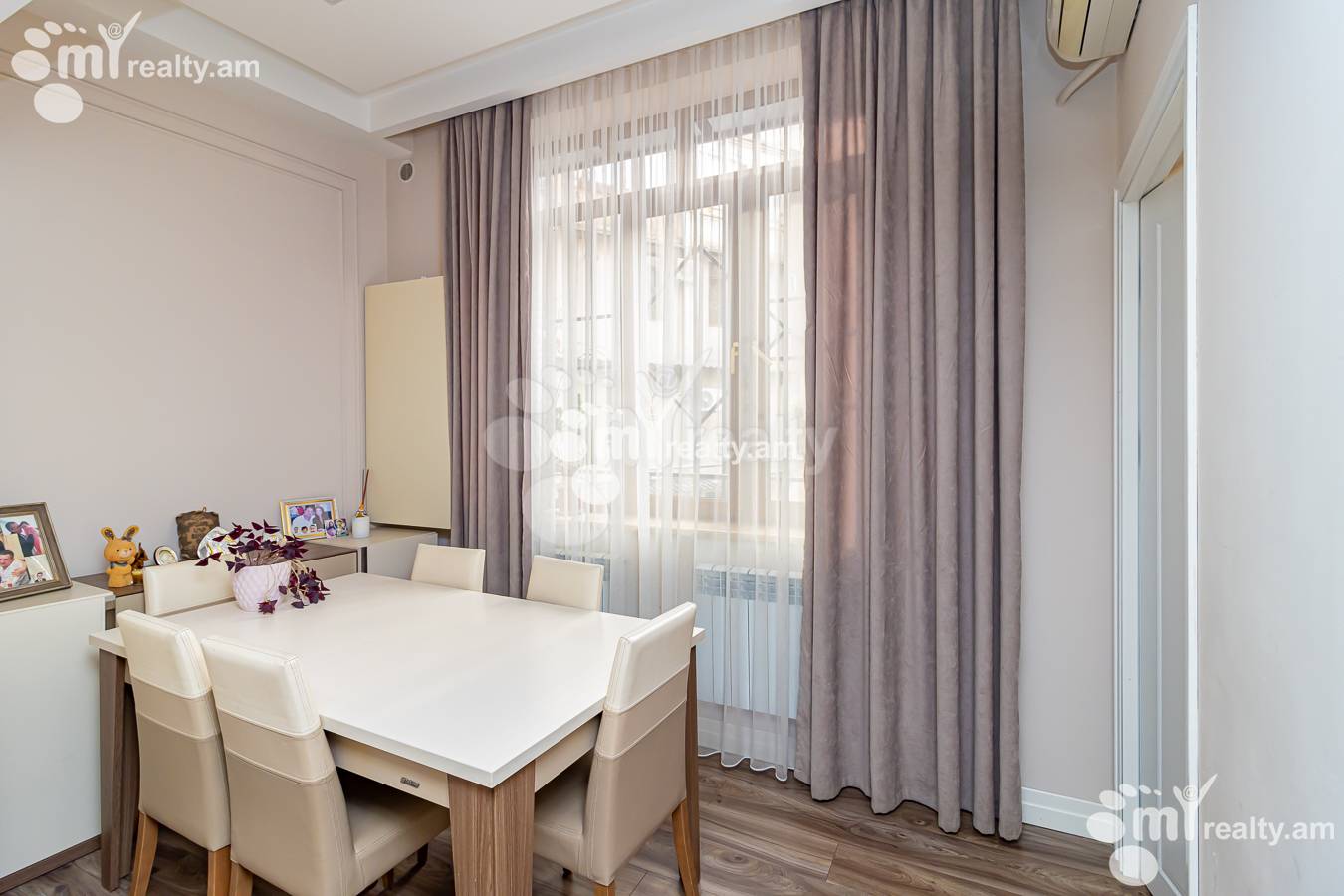 3 սենյականոց բնակարան  Տիգրան Մեծի պող, Կենտրոն Երևան, 143015