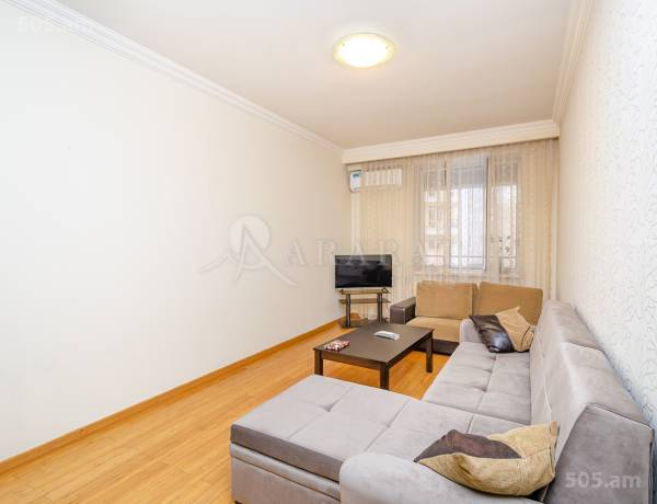 norakaruyc-bnakaran/2-senyakanoc/Hin+yerevantsi+St/Center/Yerevan