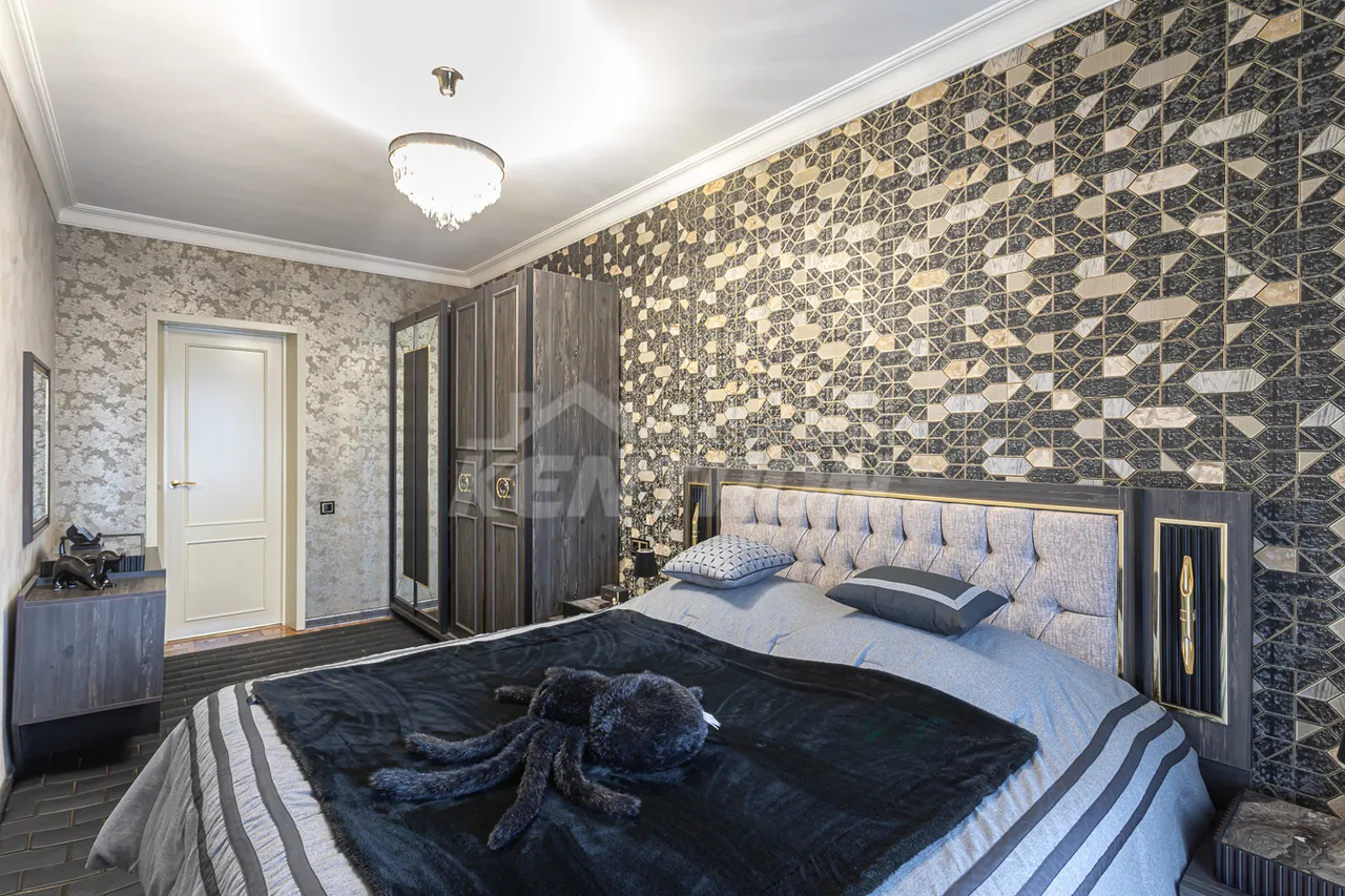 3 bedroom apartment for sale خیابان اِ. کوچار, مرکز شهر ایروان, 159485