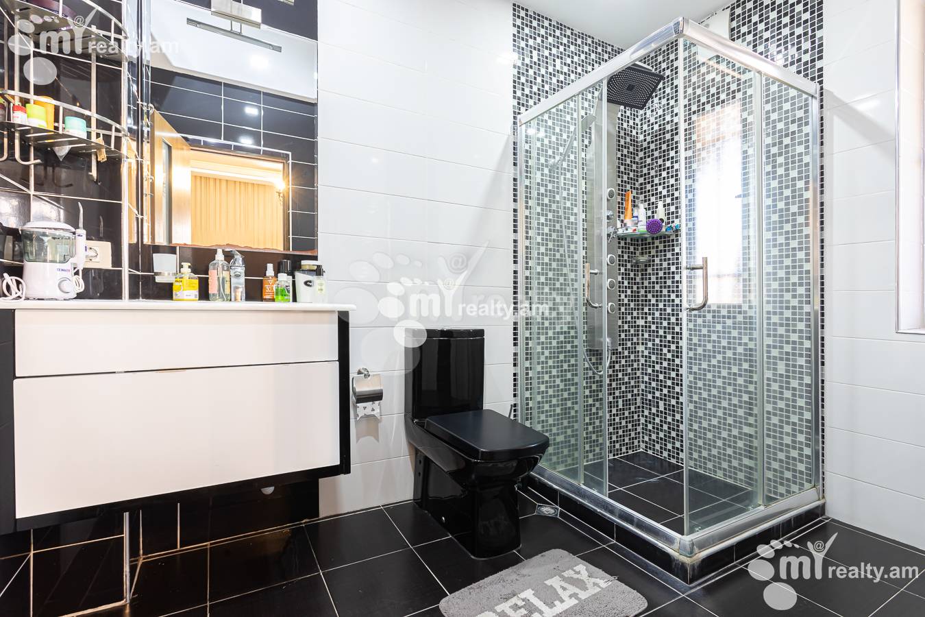 House for sale Lusinyants street, Center Yerevan, 157170