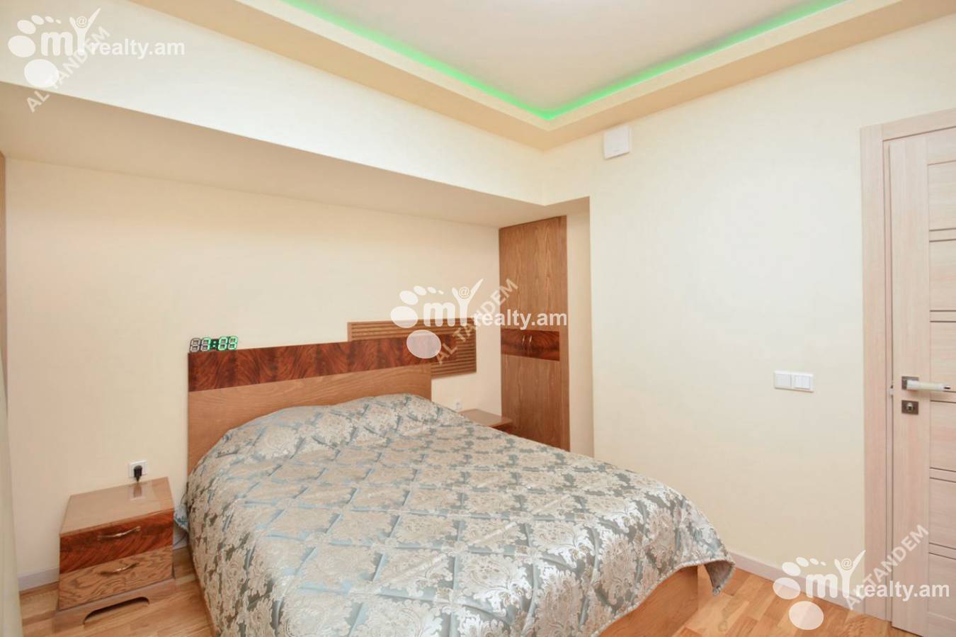 3 սենյականոց բնակարան վարձով Մոսկովյան փող, Կենտրոն Երևան, 160061