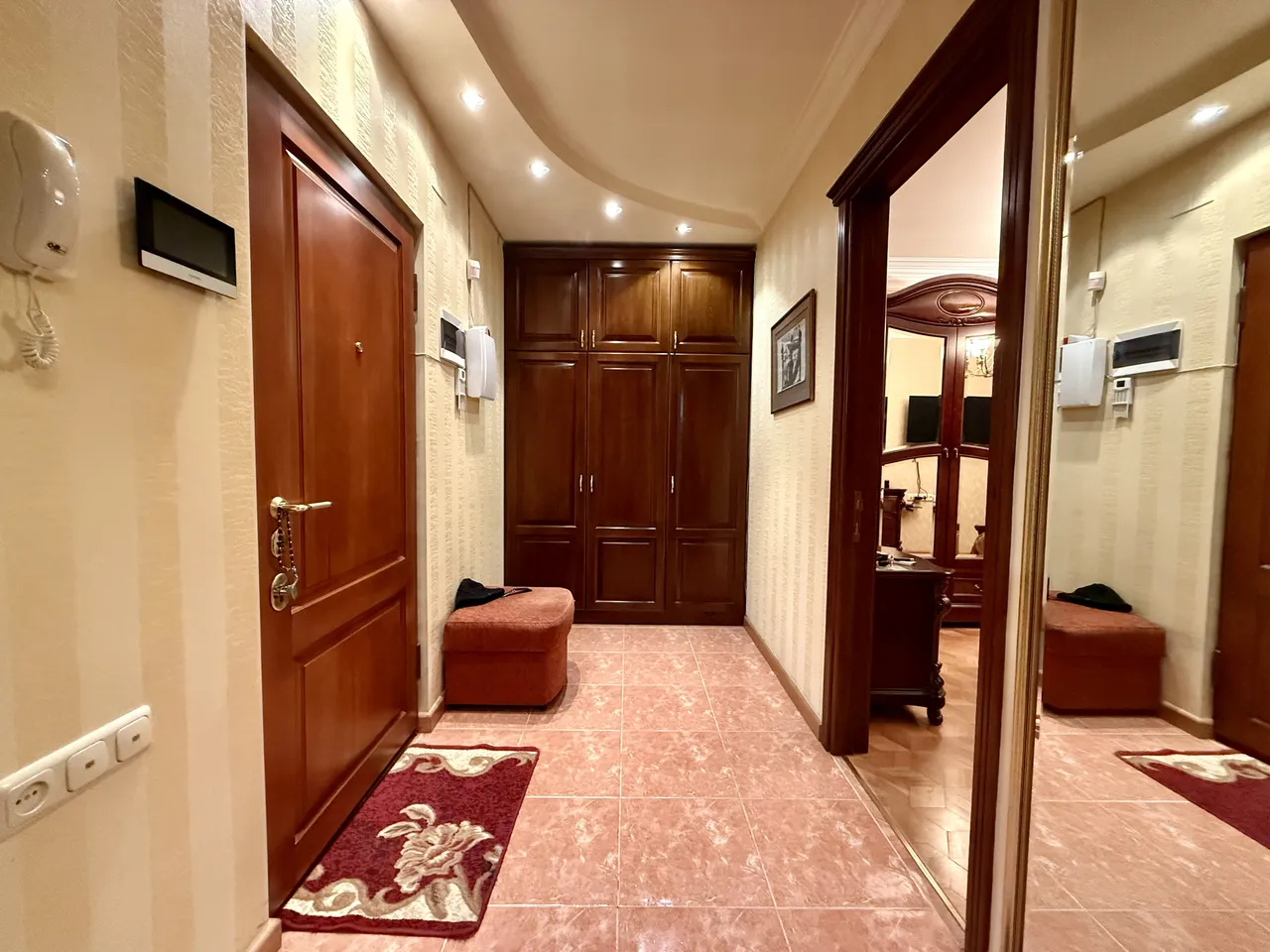 3 bedroom apartment for sale Hakobyan St, Arabkir Yerevan, 159045