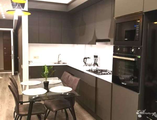 2-senyakanoc-bnakaran-vacharq-Yerevan-Center