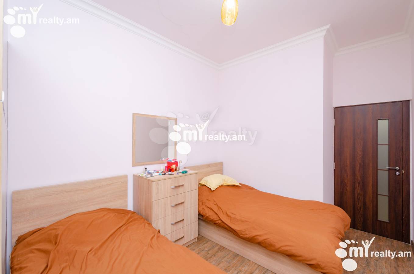 2 սենյականոց բնակարան  Օրբելի Եղբայրների փող, Արաբկիր Երևան, 137573