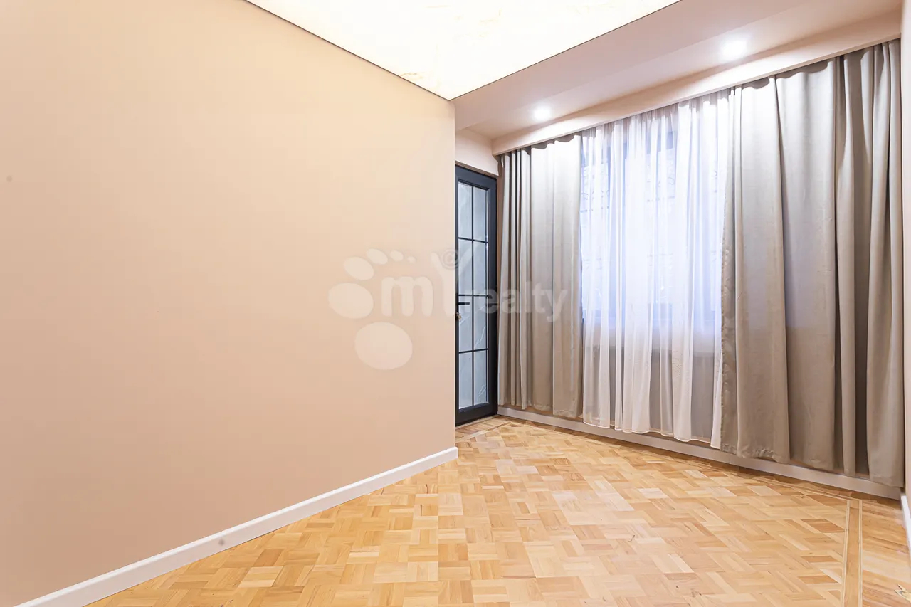 2 bedroom apartment for rent M.Khorenatsi St, Center Yerevan, 159210