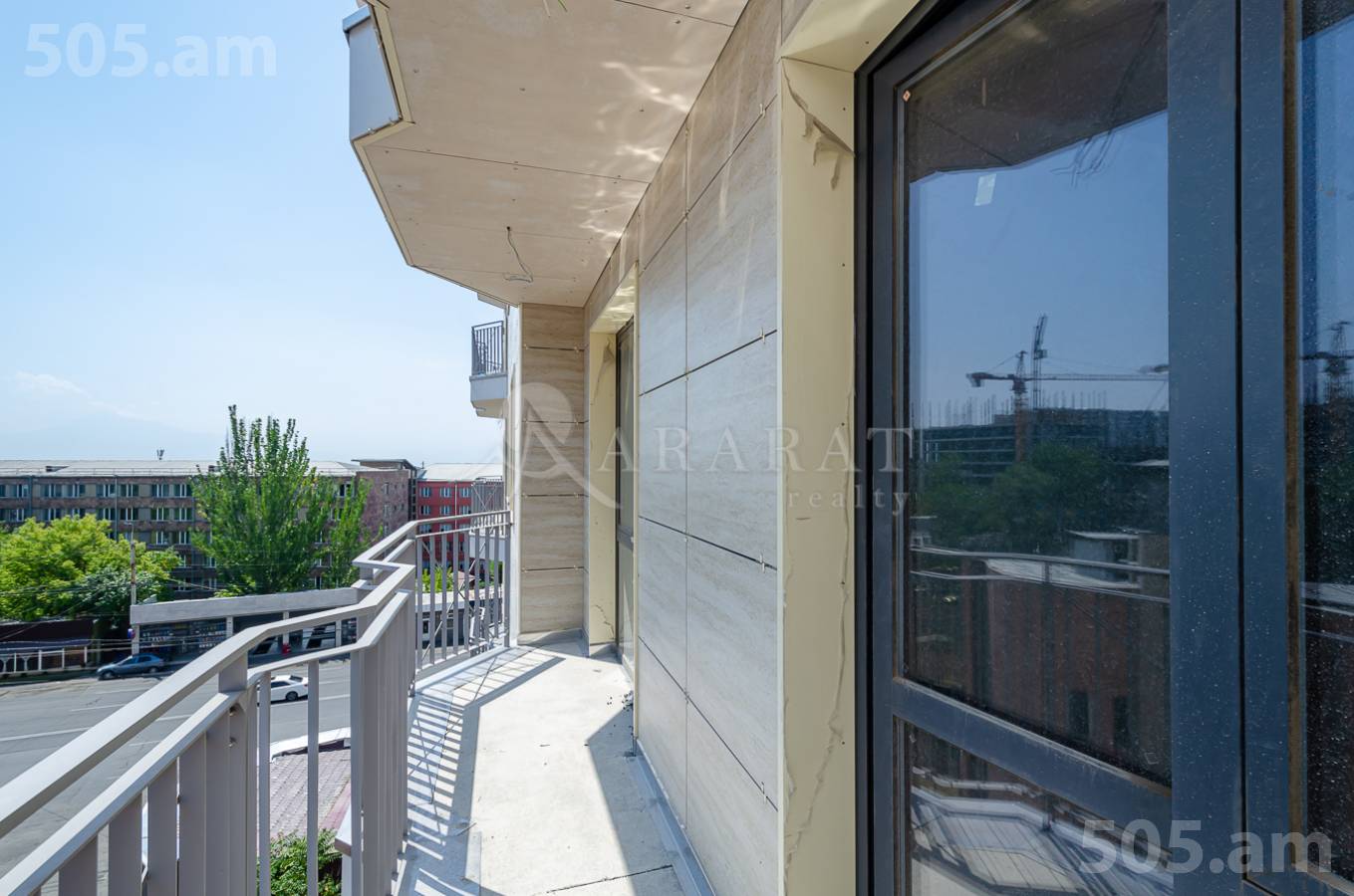 Купить 4 комнатную квартиру Давит Анахт ул., Канакер-Зейтун Ереван, 154858