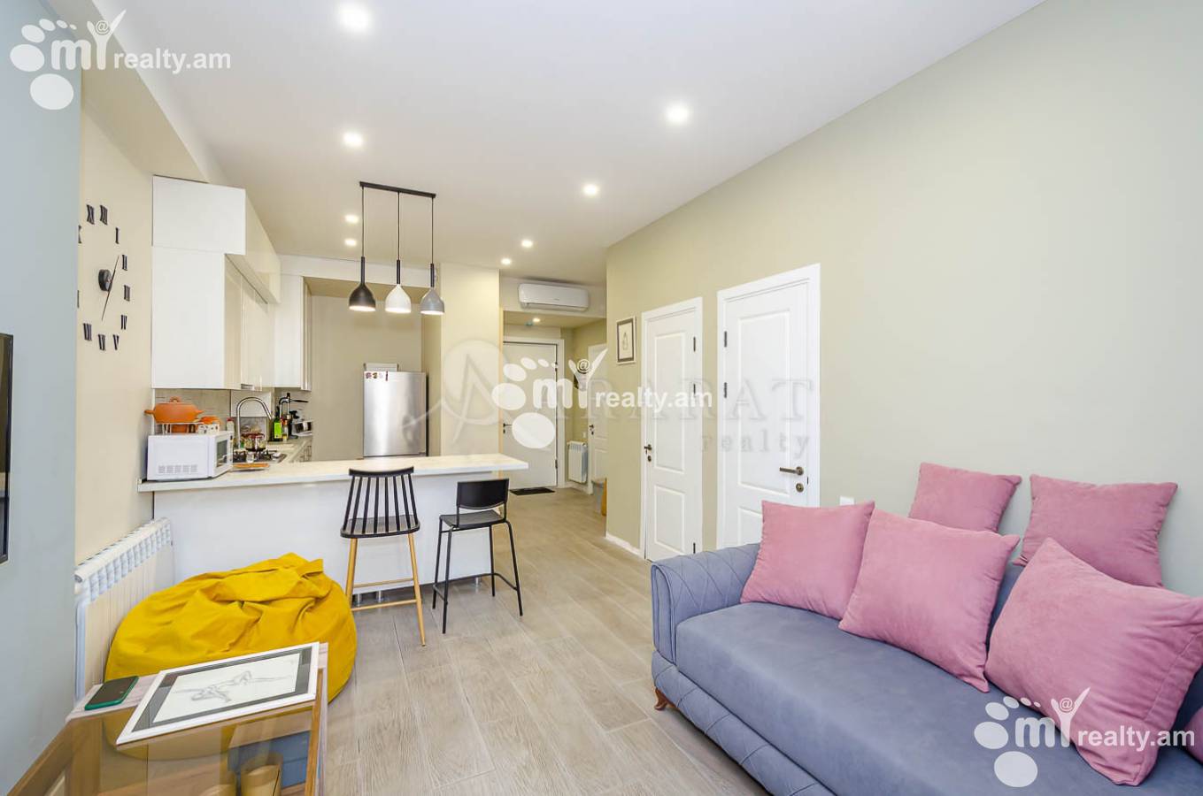 3 սենյականոց բնակարան  Անտառային, Գ.Էմինի փող., Կենտրոն Երևան, 142376