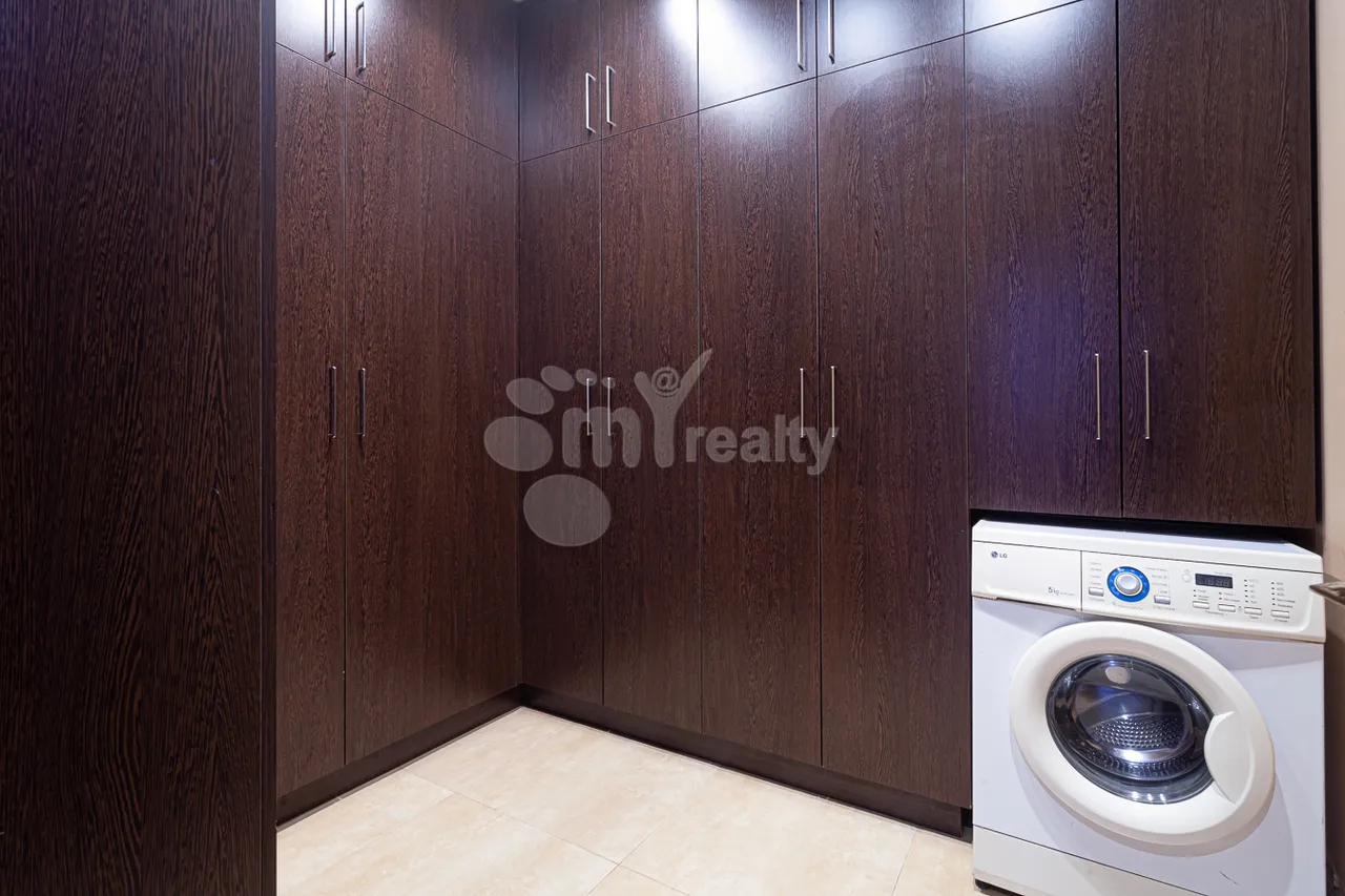 4 bedroom apartment for rent Vardanants St, Center Yerevan, 161364