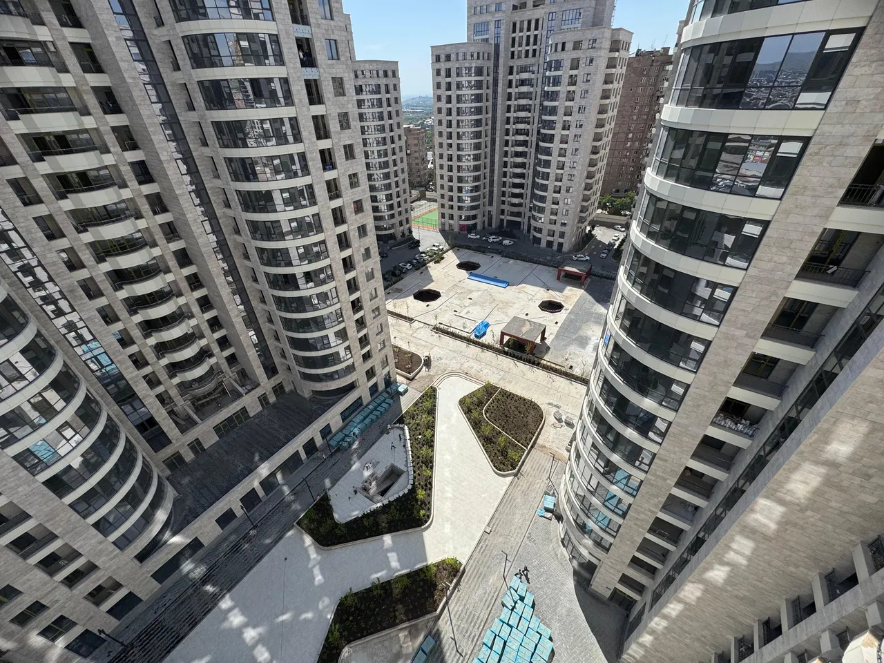 5 bedroom apartment for sale خیابان آرشاکونیاک, مرکز شهر ایروان, 157221