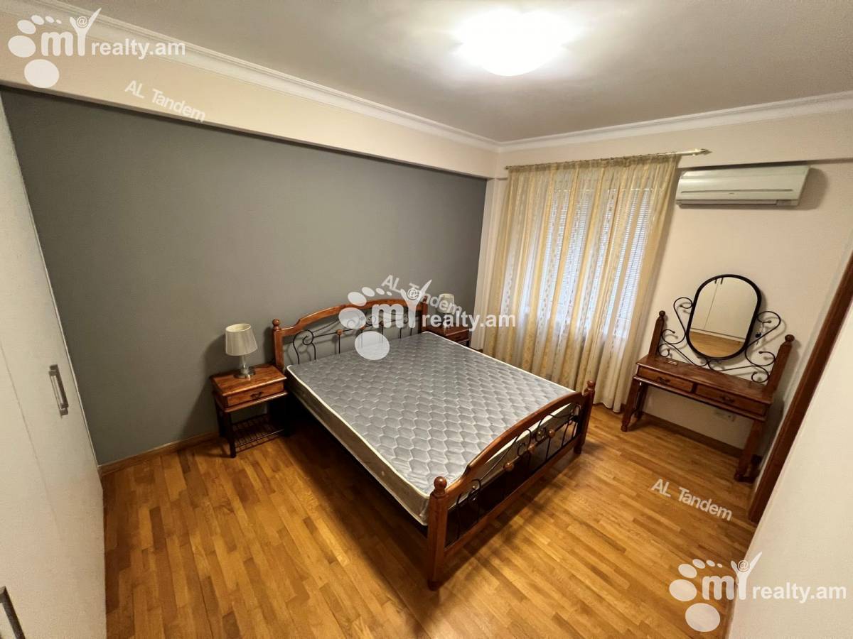 Снять 3 комнатную квартиру Мгер Мкртчян ул, Центр Ереван, 122518