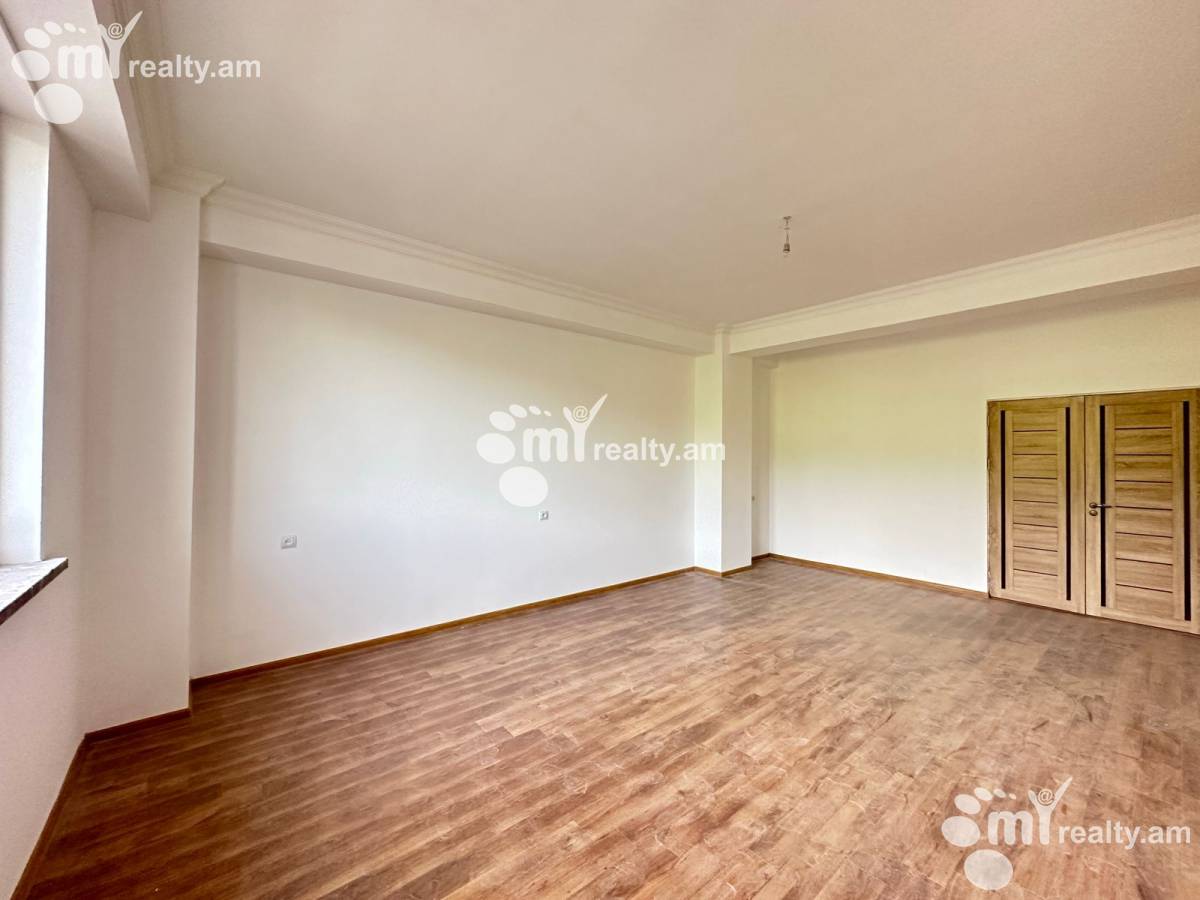 3 bedroom apartment for sale M․ Melqonyan str, مرکز شهر ایروان, 152478