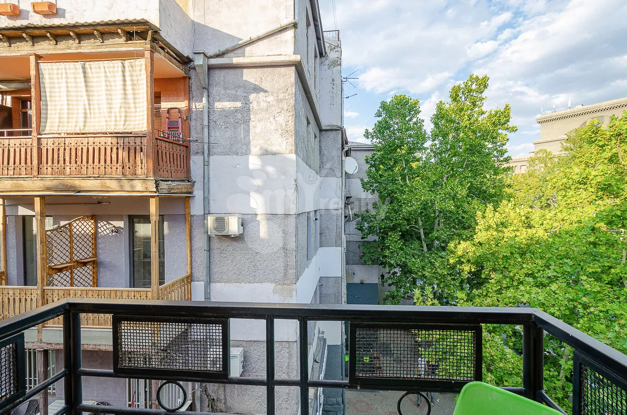 3 bedroom apartment for sale Mashtots Ave, Center Yerevan, 161635