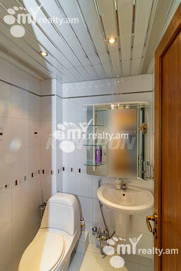 3 bedroom apartment for sale Orbeli Yeghbayrner   St, Arabkir Yerevan, 153787