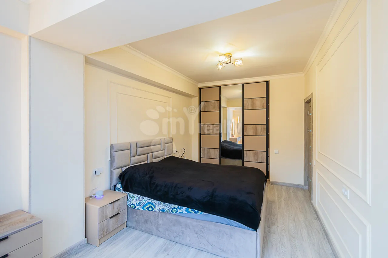 Купить 3 комнатную квартиру Севак ул, Канакер-Зейтун Ереван, 160170