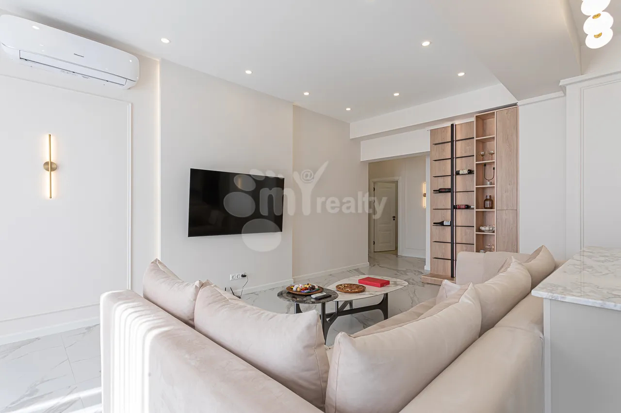 3 bedroom apartment for sale K. Ulnetsi St, Kanaqer-Zeytun Yerevan, 157280