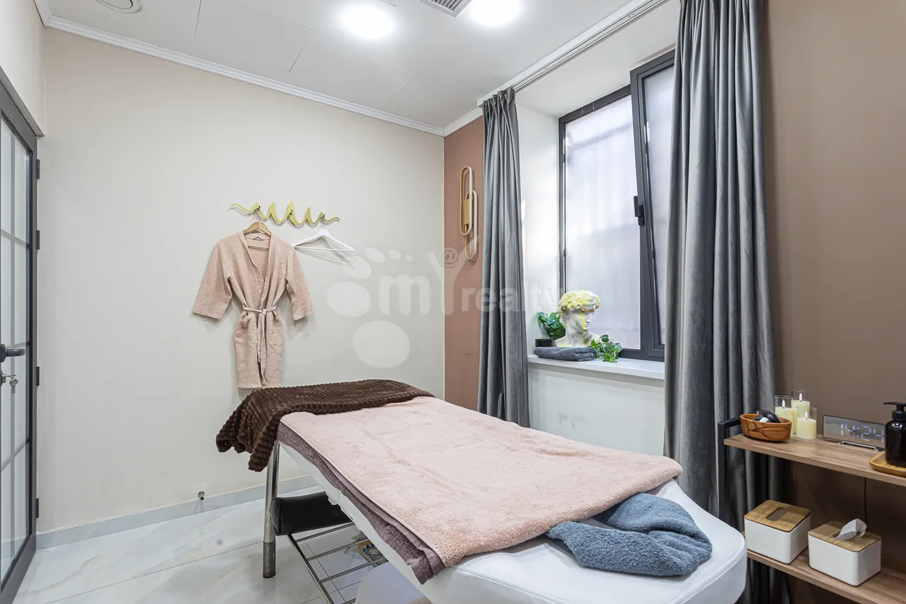 Купить коммерческoе помещение Туманян ул, Центр Ереван, 157385