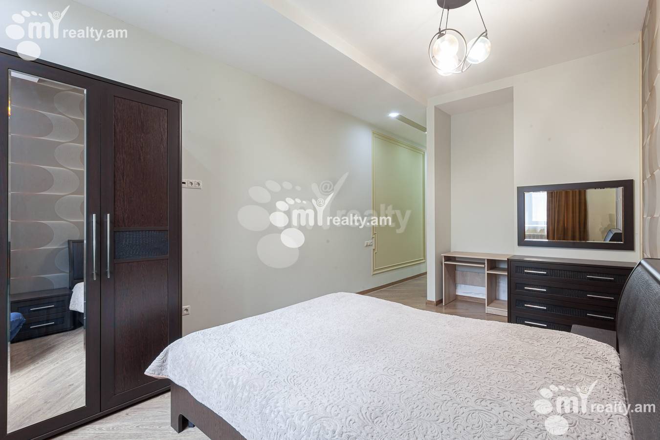 4 սենյականոց բնակարան  Անտառային փող, Կենտրոն Երևան, 155472