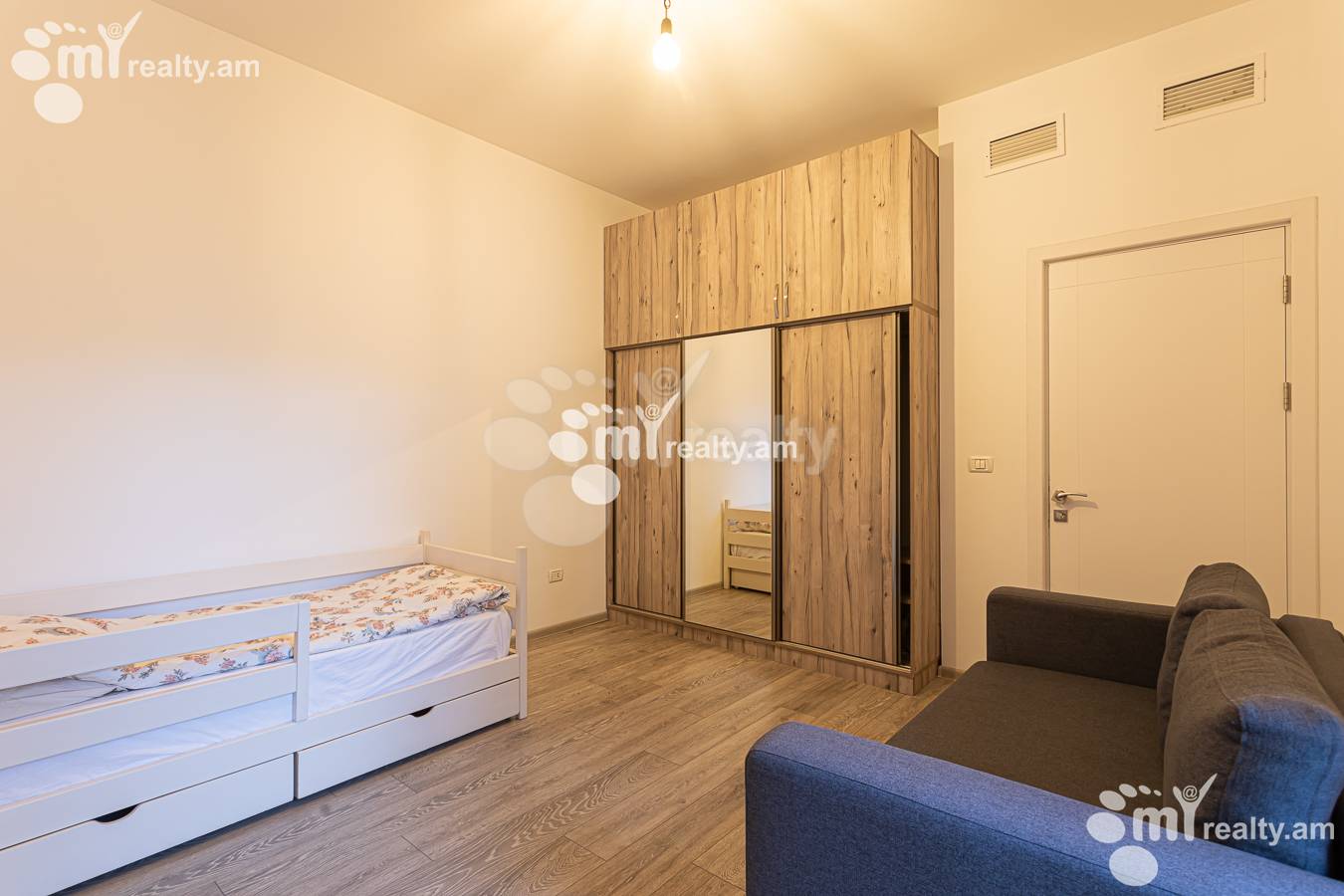 4 bedroom apartment for rent G. Hovsepyan St, Norque Marache Yerevan, 157126