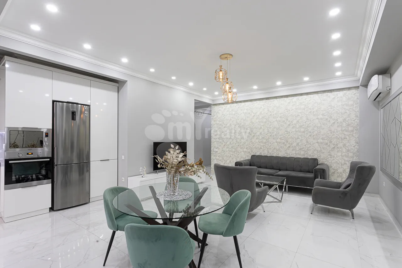 Снять 3 комнатную квартиру Г.Лусаворич ул, Центр Ереван, 159406