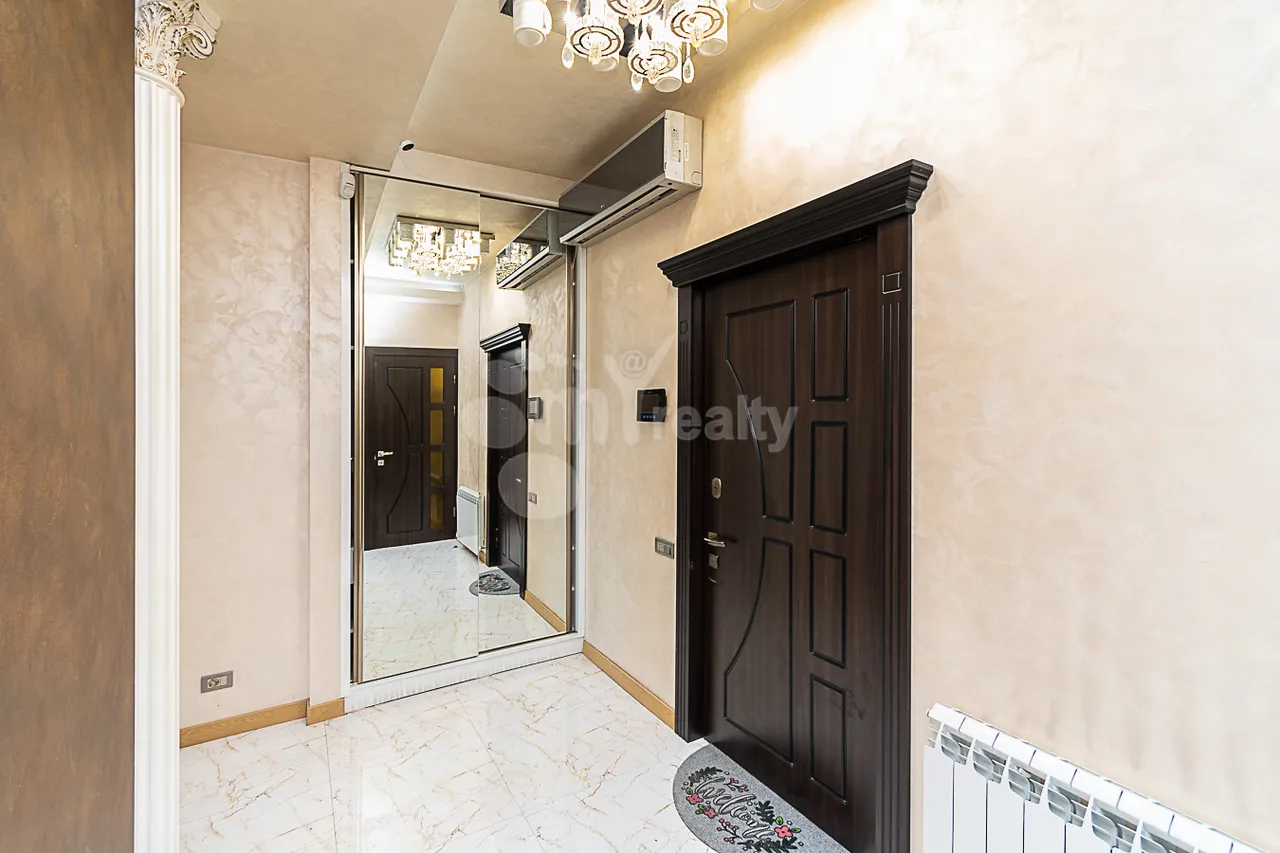 4 bedroom apartment for rent Keri St, Arabkir Yerevan, 161712