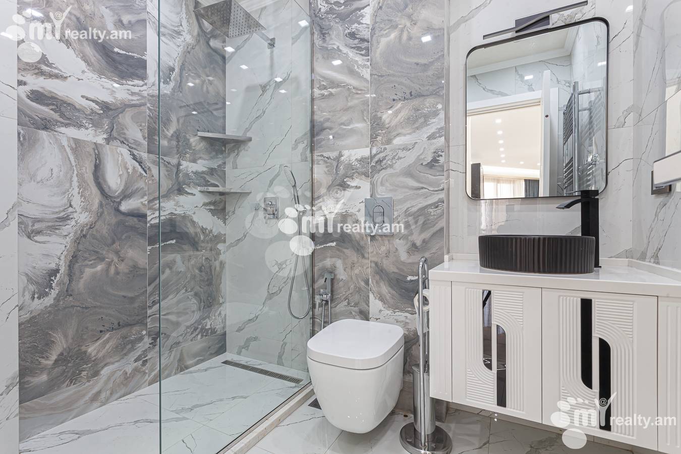 4 bedroom apartment for rent Sasna Тsrer St, Davtachène Yerevan, 156009