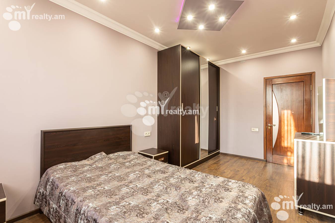 3 bedroom apartment for sale خیابان لِنینگراندیان, آچاپنیاک ایروان, 156721