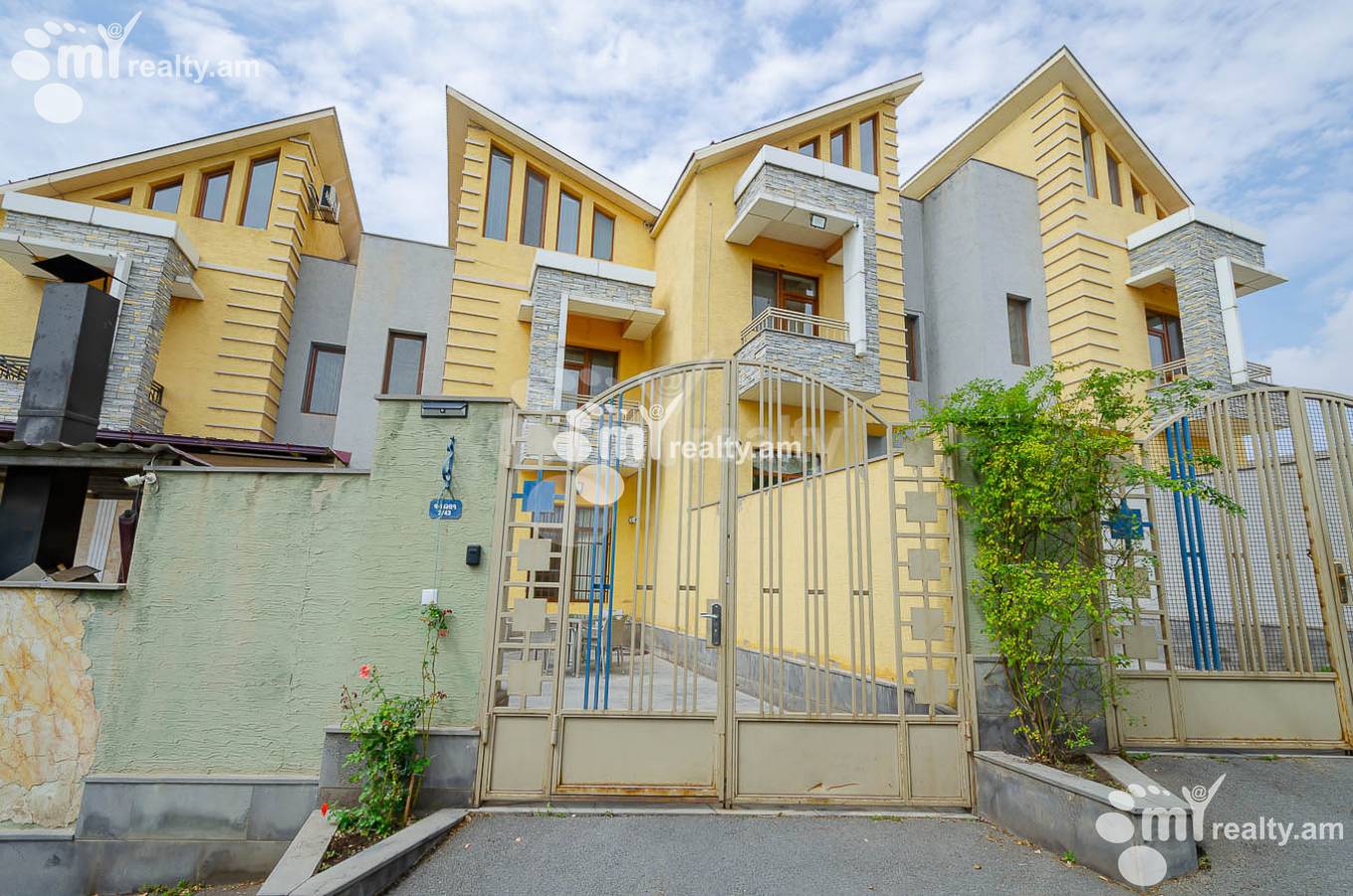 House for sale G 1 dis., Ajapnyak Yerevan, 143604