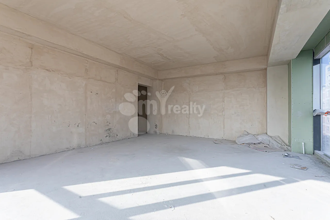 4 bedroom apartment for sale Rostom St, Center Yerevan, 158138
