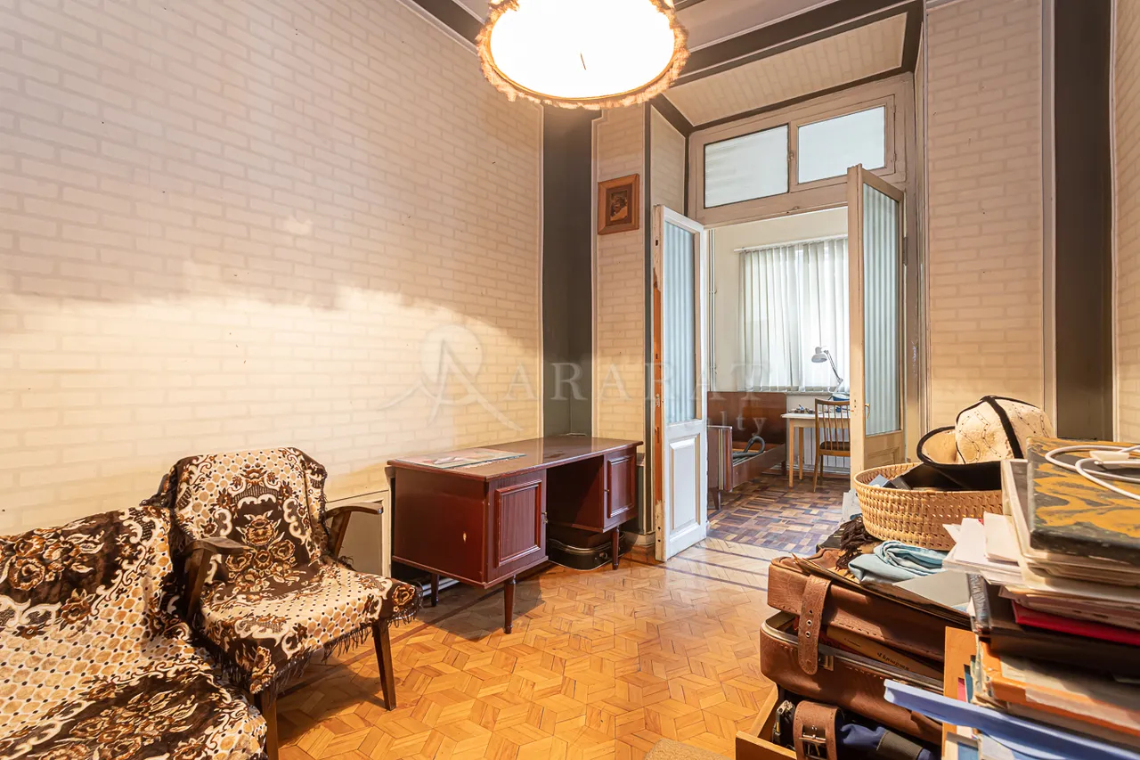 4 bedroom apartment for sale Isahakyan St, Center Yerevan, 158232