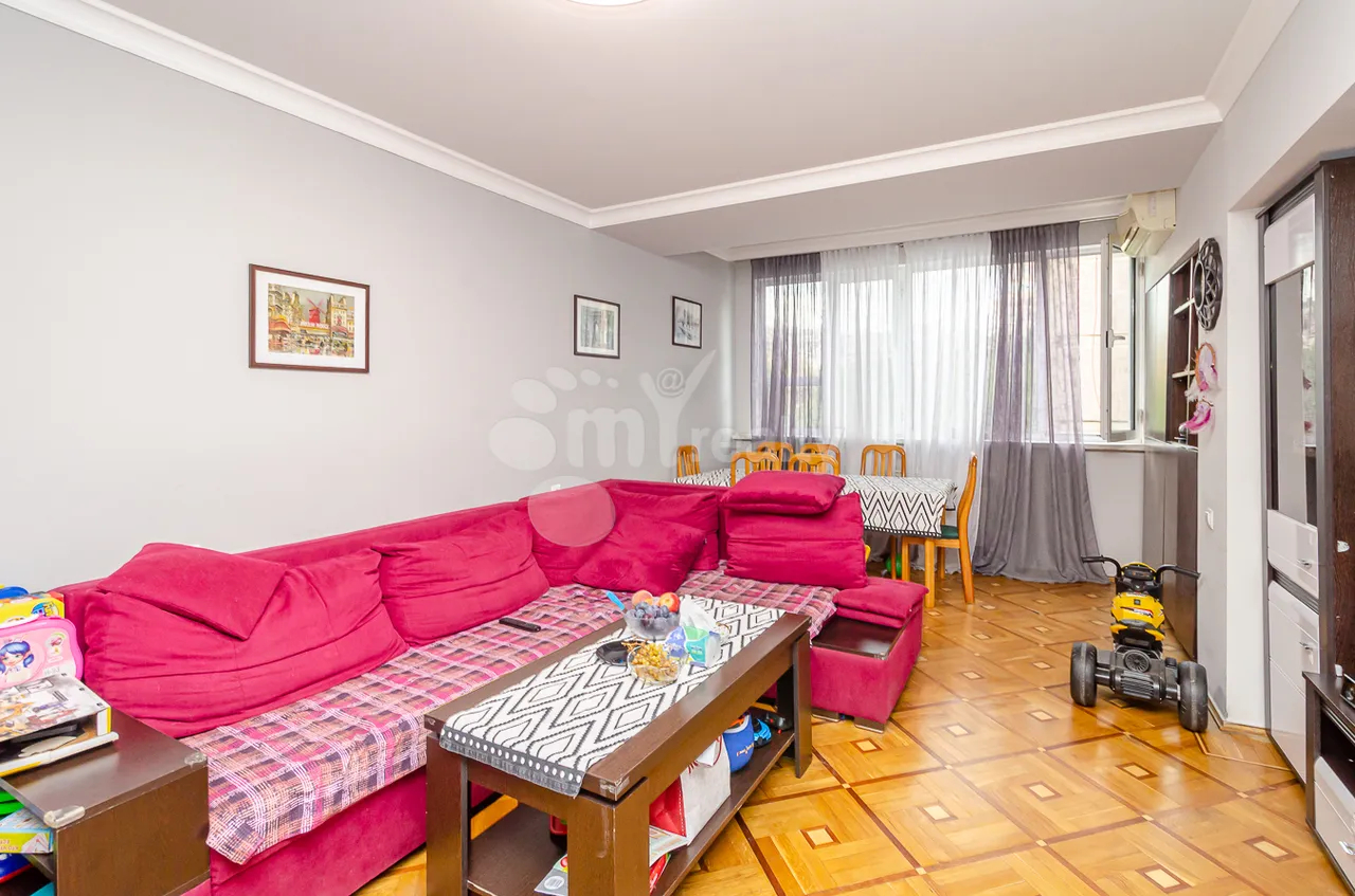 3 bedroom apartment for sale خیابان پوشکین, مرکز شهر ایروان, 159755