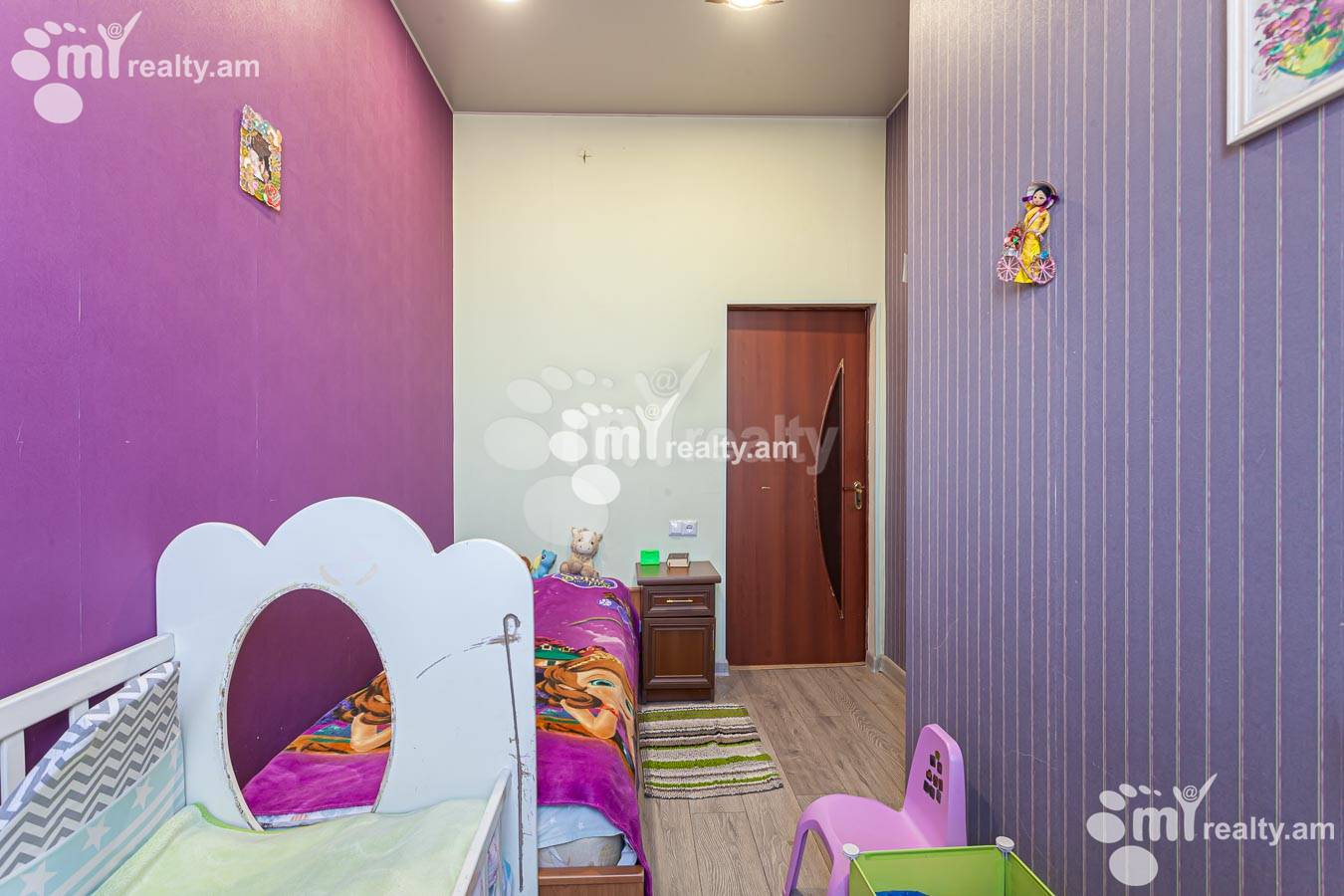 3 սենյականոց բնակարան  Գ. Հովսեփյան փող, Նորք-Մարաշ Երևան, 154963