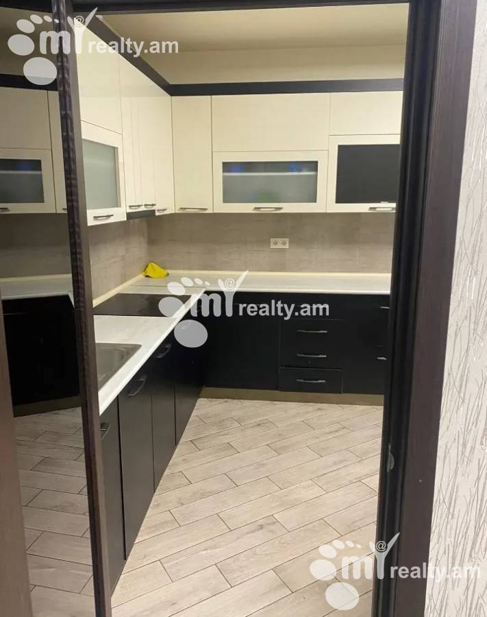 Купить 3 комнатную квартиру Цицернакаберд шоссе, Центр Ереван, 156438