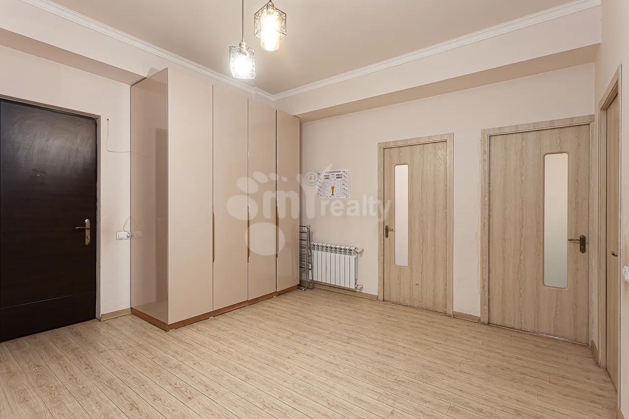 3 bedroom apartment for sale Adonts St, Arabkir Yerevan, 161342
