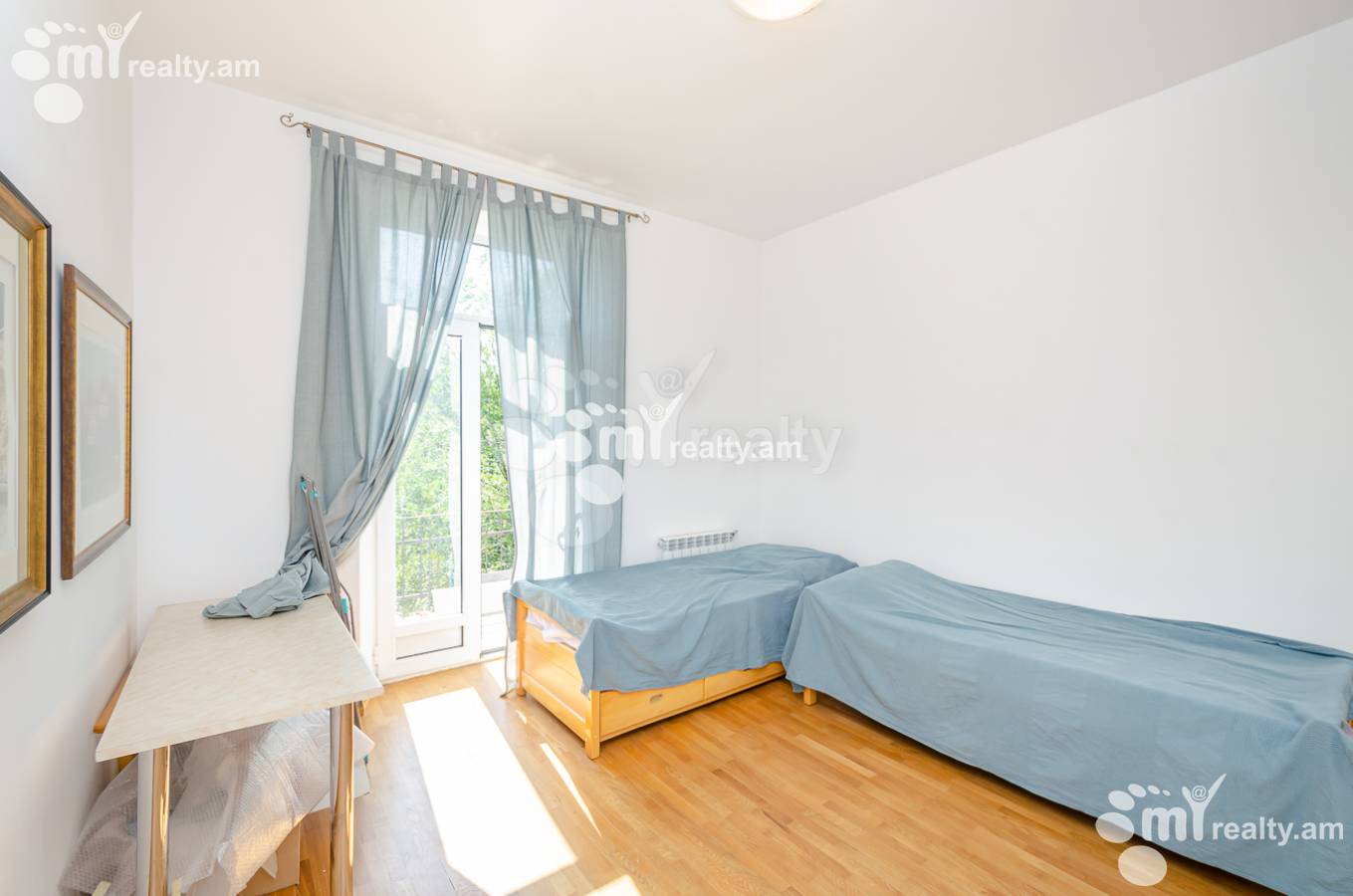 3 սենյականոց բնակարան  Իսահակյան փող, Կենտրոն Երևան, 145488