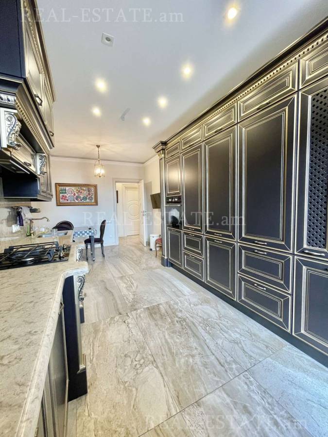 4 bedroom apartment for sale خیابان آرام, مرکز شهر ایروان, 112955