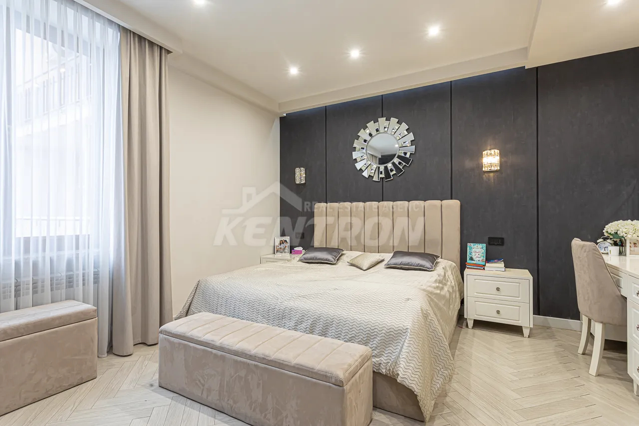4 bedroom apartment for sale Aram St, Center Yerevan, 159223