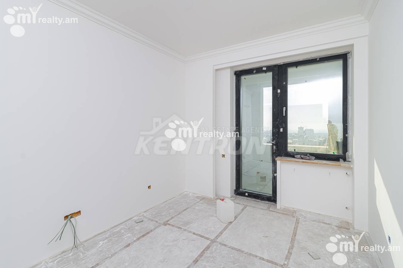 4 bedroom apartment for sale Antarayin, L.Azgaldyan street,, Center Yerevan, 143140