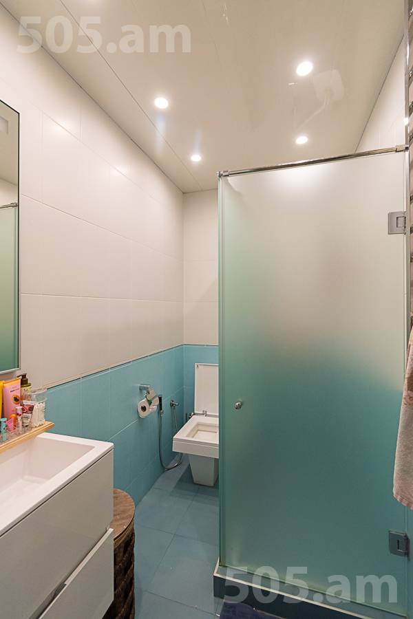 6 սենյականոց բնակարան  Ա.Մանուկյան փող, Կենտրոն Երևան, 153026