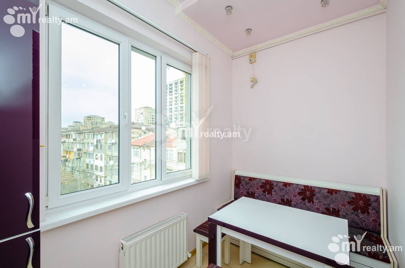 3 bedroom apartment for sale خیابان کومیتاس, عربگیر ایروان, 150497