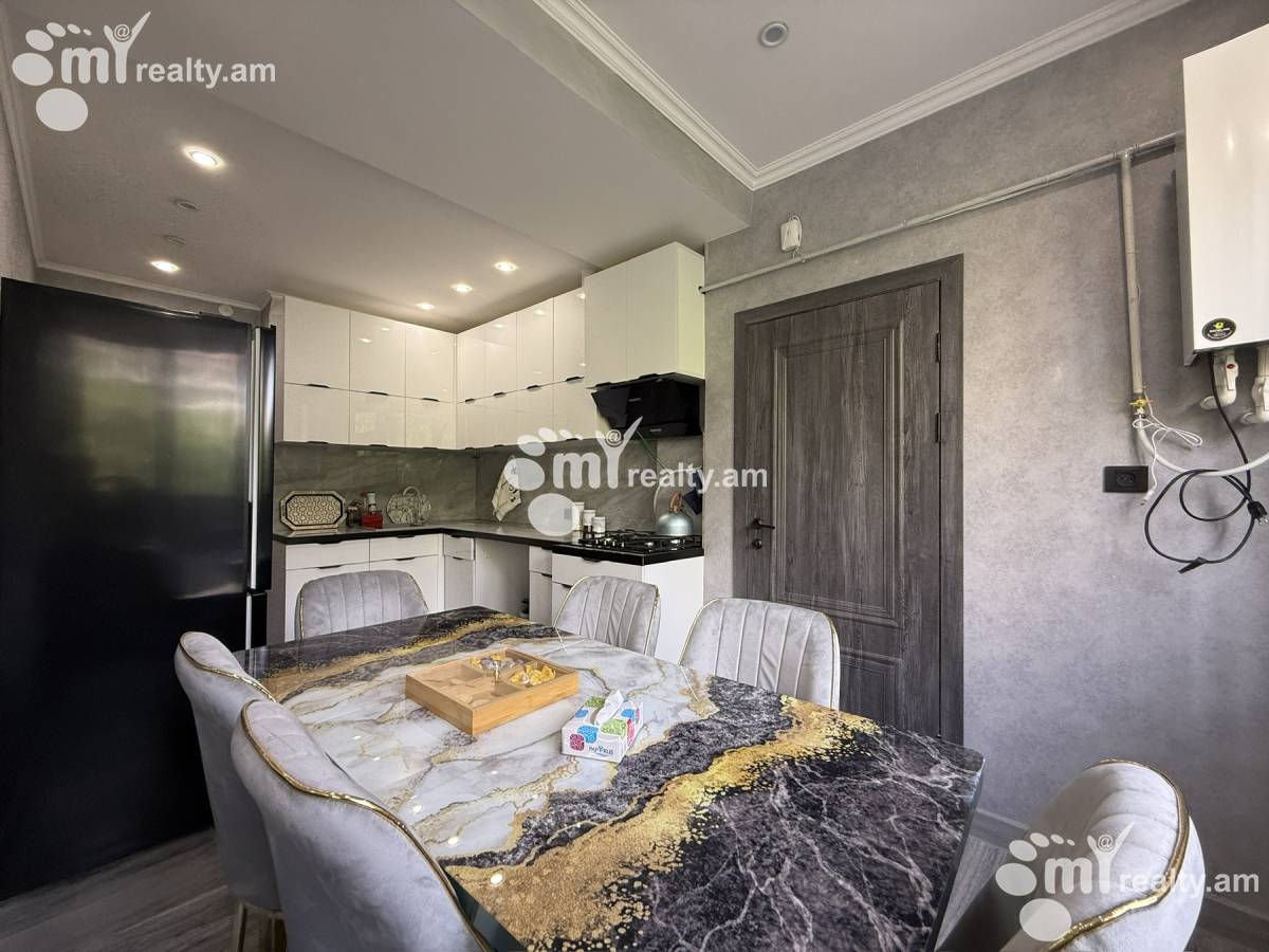 3 bedroom apartment for sale Shiraz St, Adjapnyak Yerevan, 161169