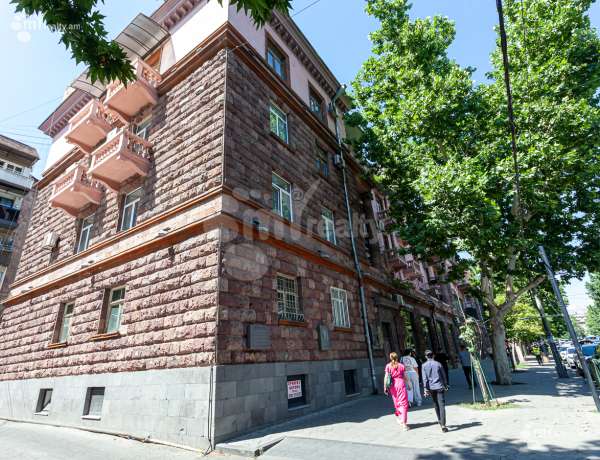4-bedroom/apartment-for-sale/Mashtots+Ave/Center/Yerevan