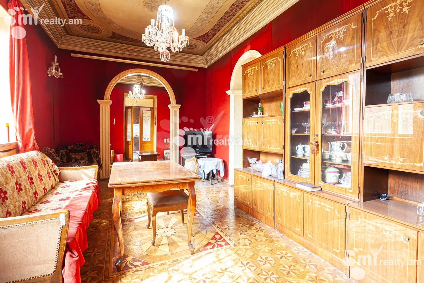 Купить дом Чаренц ул, Центр Ереван, 155335