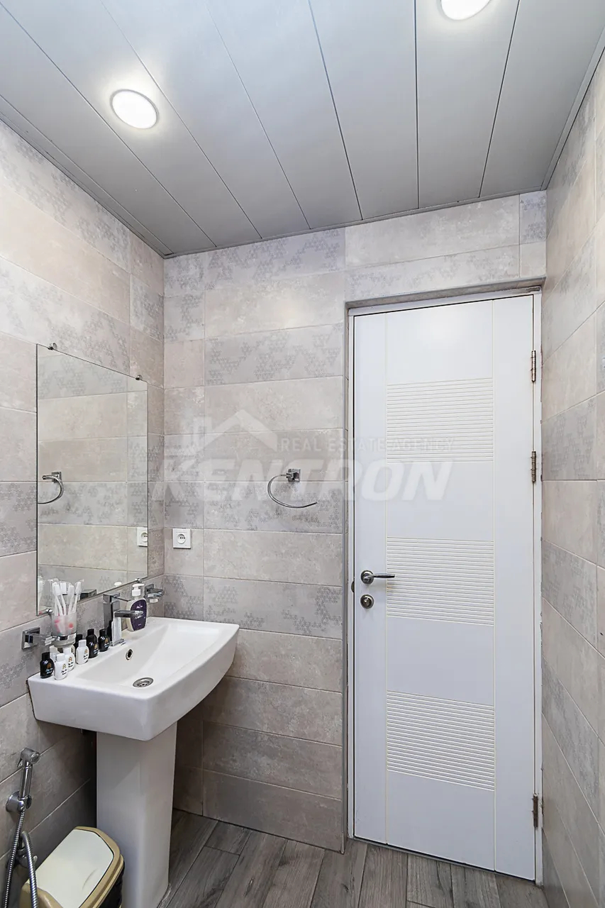 3 bedroom apartment for sale Sayat-Nova Ave, Center Yerevan, 161429