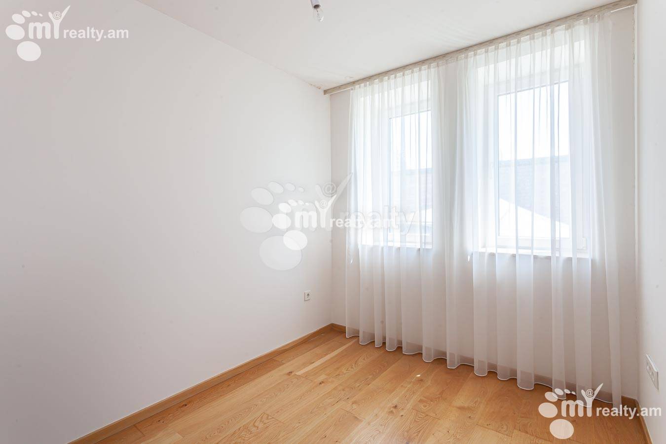 5 bedroom apartment for sale خیابان مامیکونیانتس کوچه, عربگیر ایروان, 155378