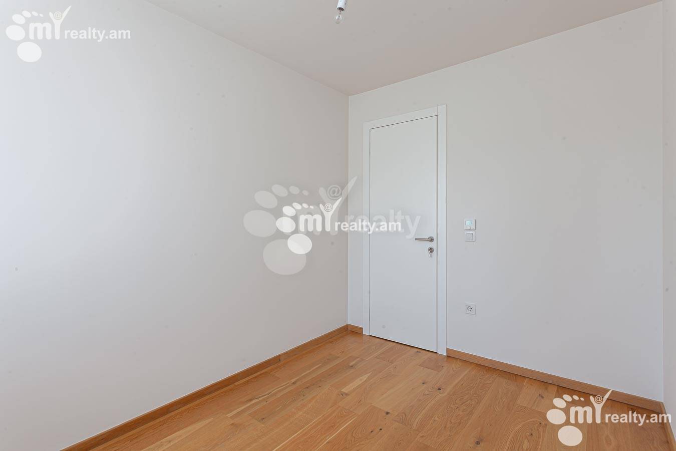 5 bedroom apartment for sale خیابان مامیکونیانتس کوچه, عربگیر ایروان, 155378