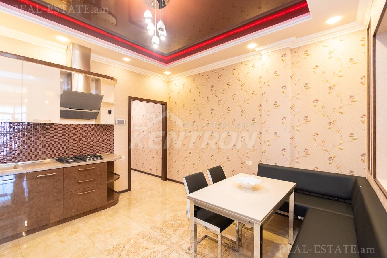 3 սենյականոց բնակարան  Մոլդովական փող, Նոր Նորք Երևան, 137933