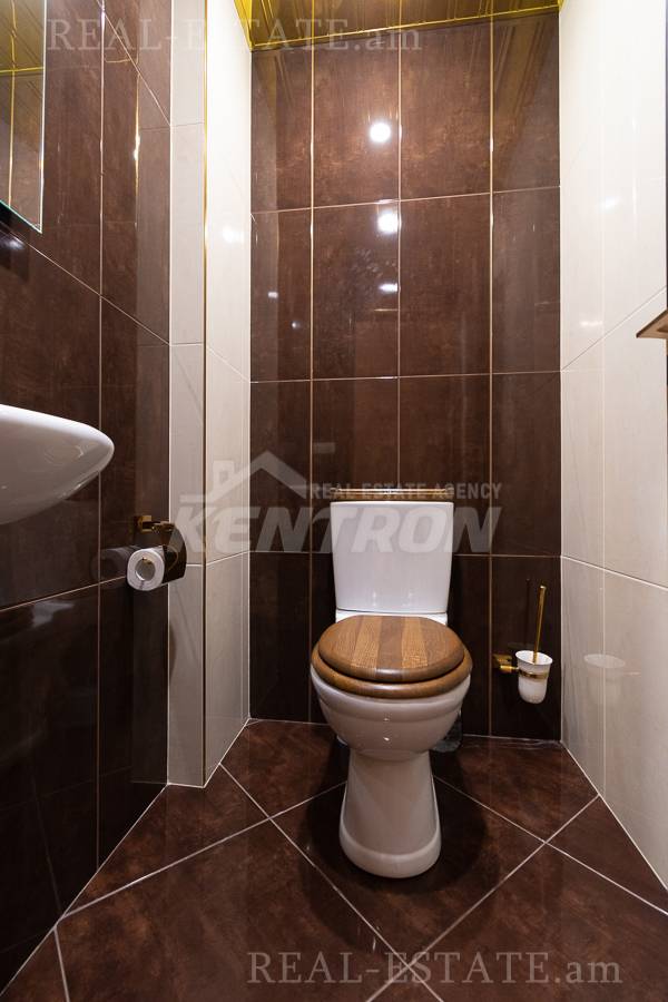 3 սենյականոց բնակարան  Մոլդովական փող, Նոր Նորք Երևան, 137933